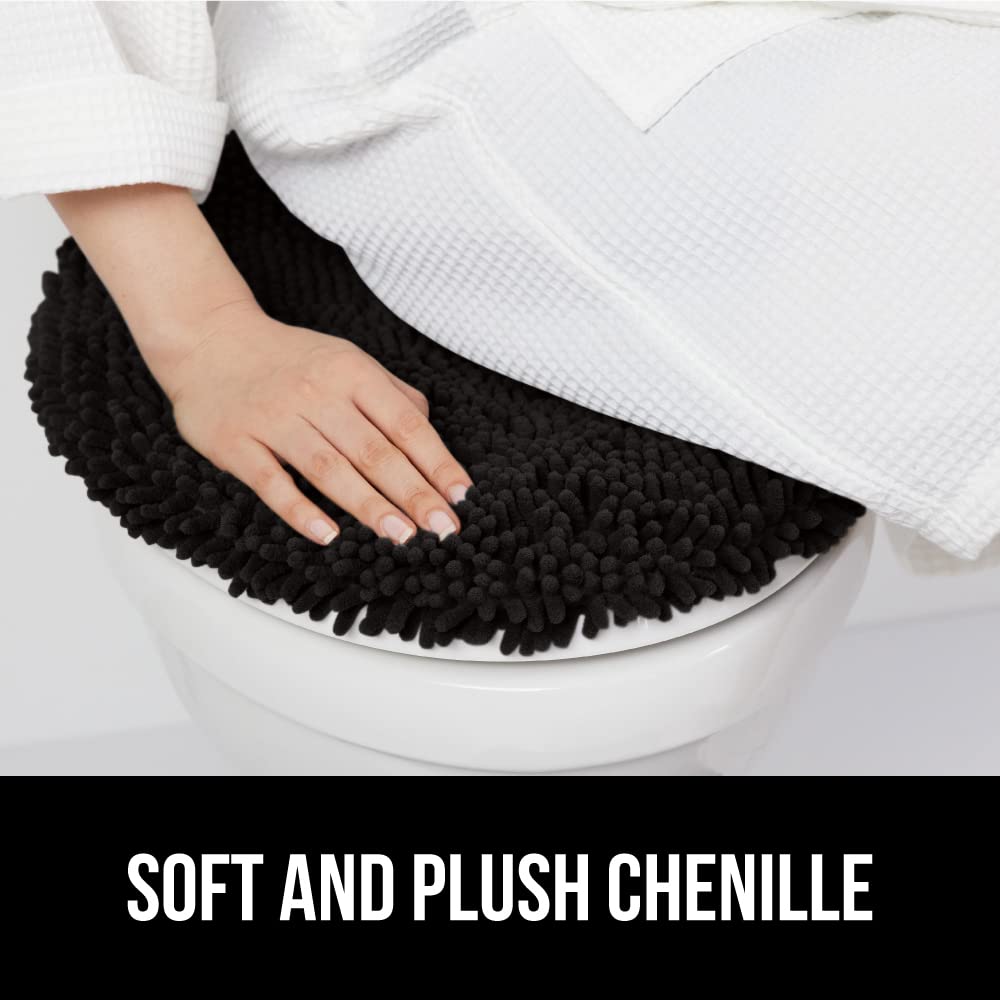 Gorilla Grip fit for round elongated lids illustrated by general lid alignment.