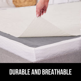 GORILLA GRIP open weave design detail promotes air flow and moisture control