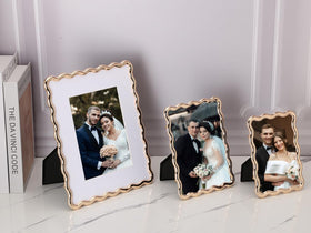 GorYeeFine acid-free mat for 5x7 photos included for clean layouts