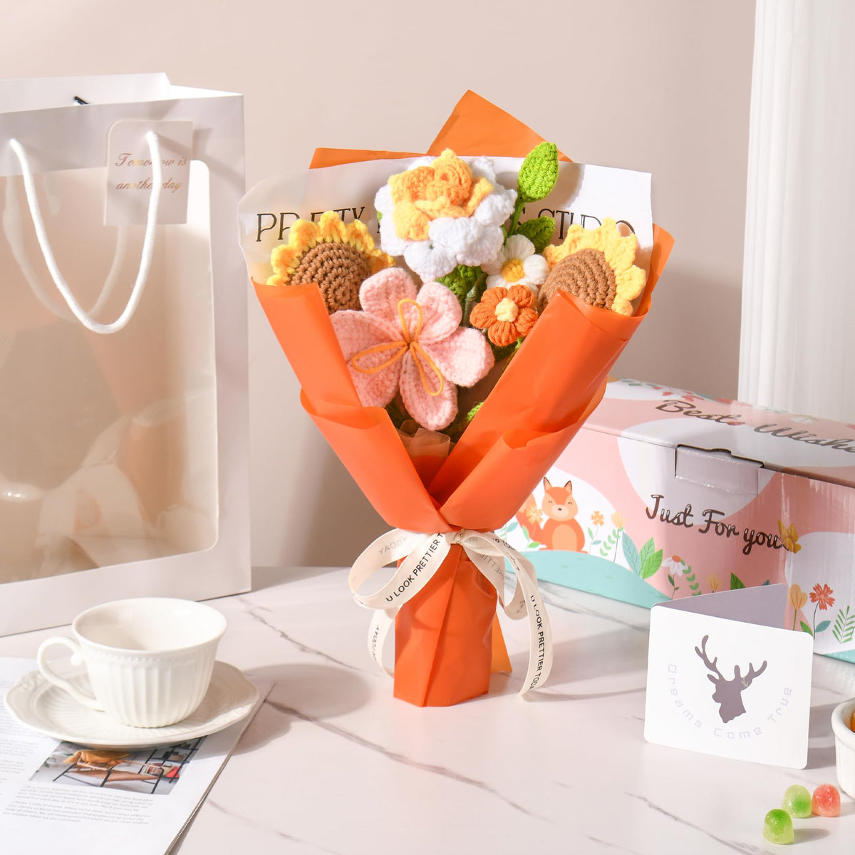 Gouraml daisies bouquet bright detail suitable for gifting