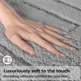 GRANNY SAYS non-slip bath mat with TPR backing enhances bathroom safety
