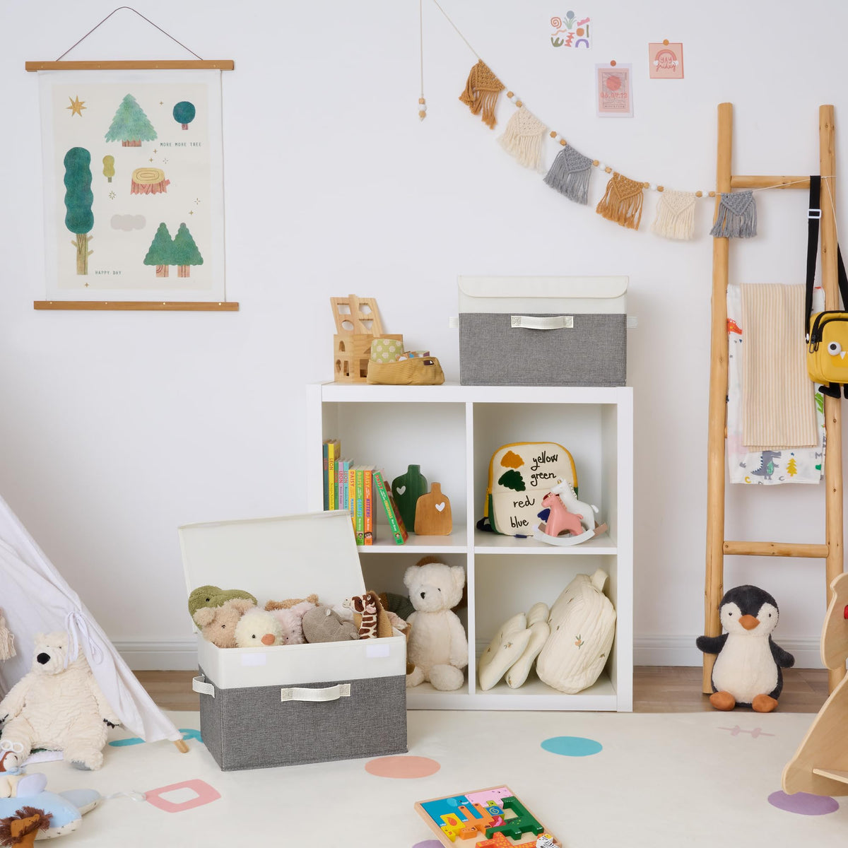 GRANNY SAYS three-handle design eases pulling from shelves.