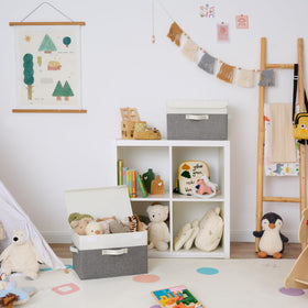 GRANNY SAYS three-handle design eases pulling from shelves.