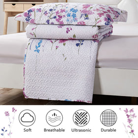 Green Essen easy-care quilt maintains color after washing