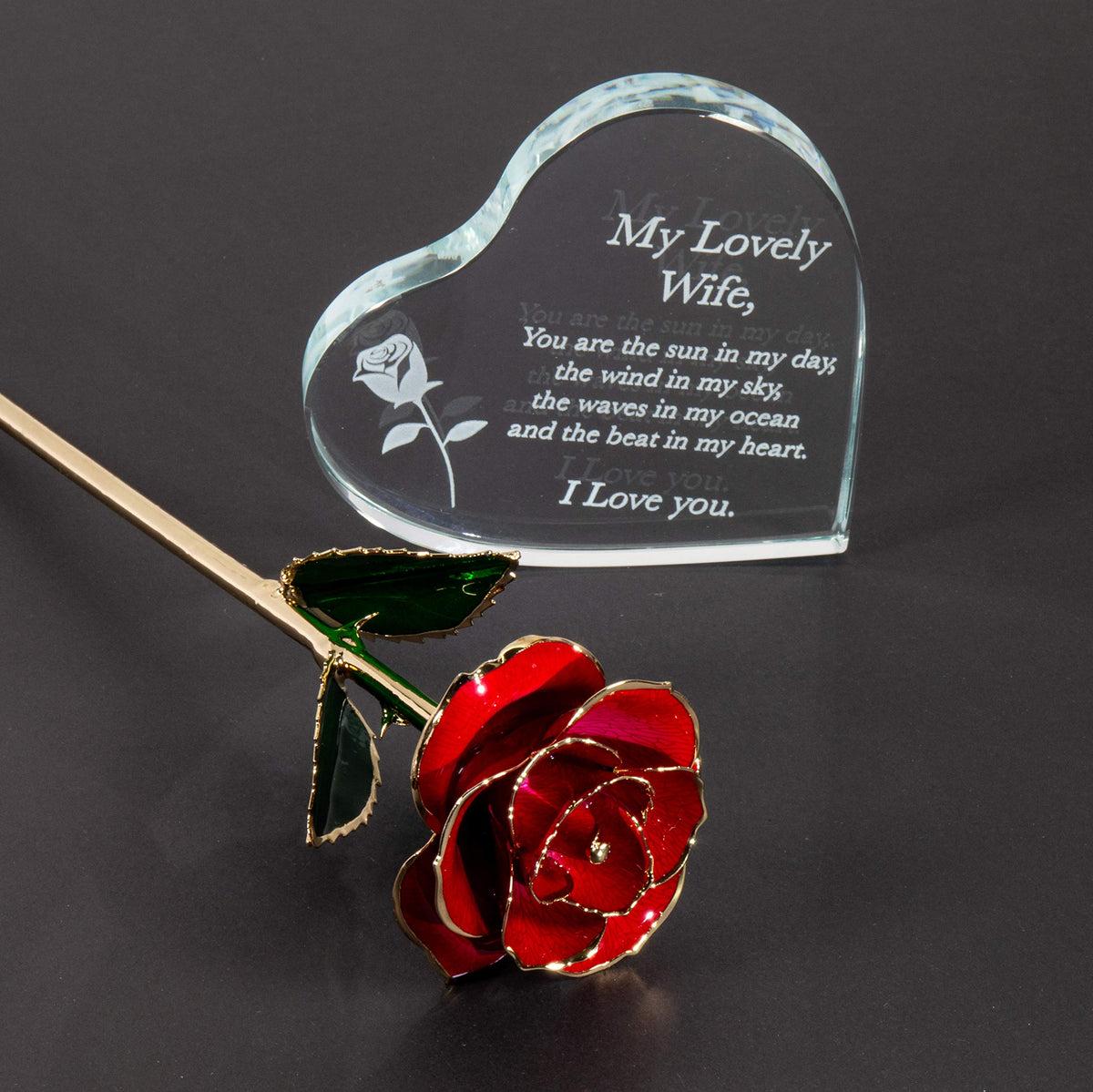 GreenCor anniversary gift set combines box, rose, and heart for a memorable moment.