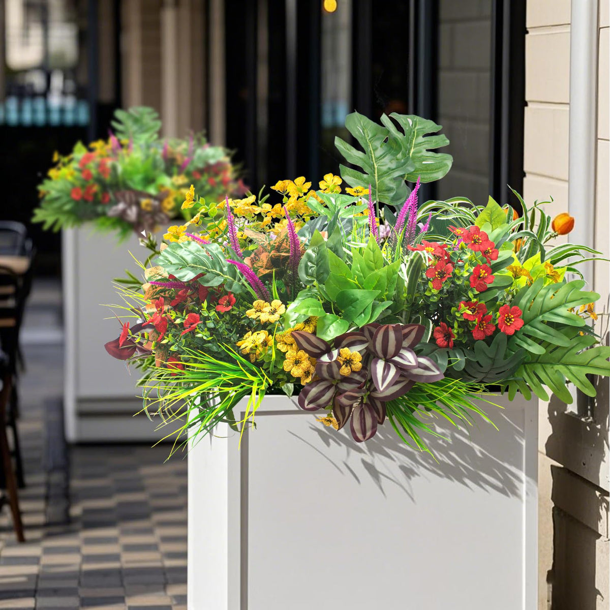 Grunyia bendable steel wires enable custom shapes for planters and beds.