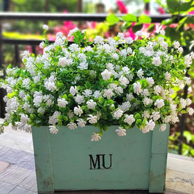 Grunyia outdoor artificial flowers in 12 bundles for a weather-ready porch display