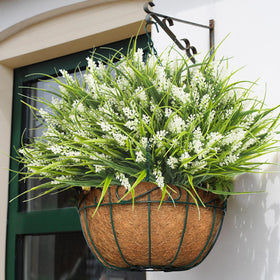 Grunyia 20 bundles provide a large centerpiece or backdrop option.
