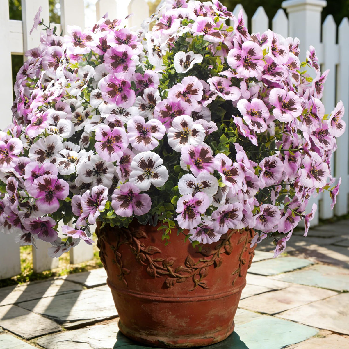 Grunyia outdoor pansy flowers 16-pack for vivid porch display and long-lasting color.