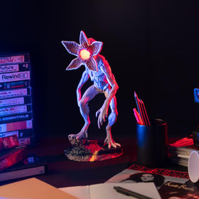 Grupo Erik Stranger Things lamp head touch control for easy power on.