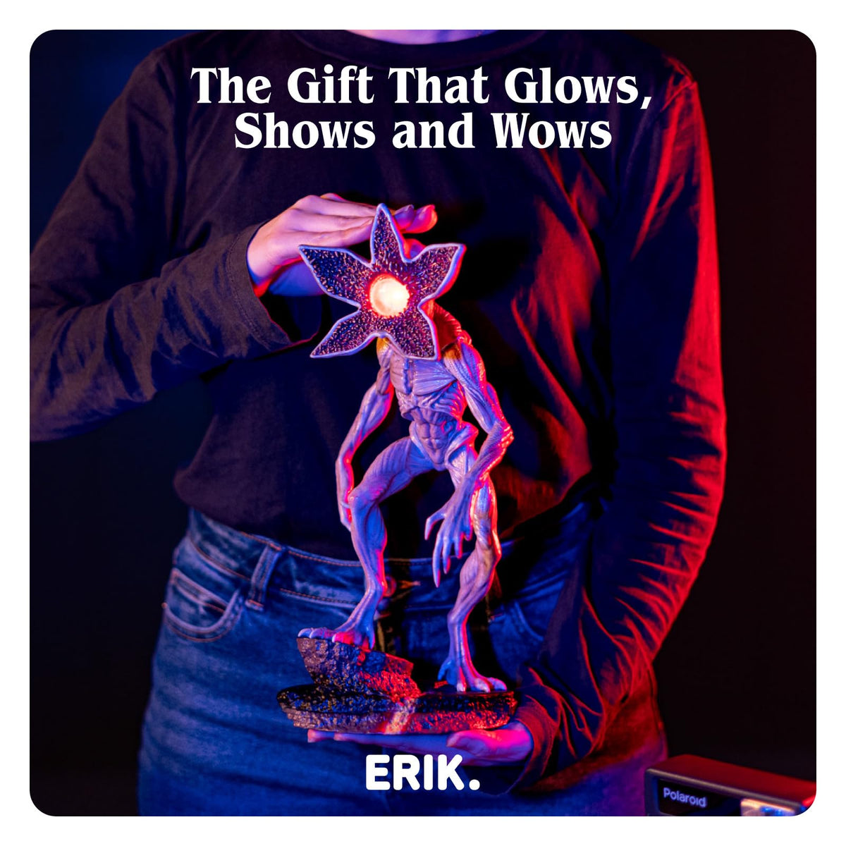 Grupo Erik Demogorgon lamp USB-C powered with long-lasting battery.