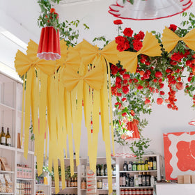 Gueevin pasta crepe paper strip used to create garlands and borders