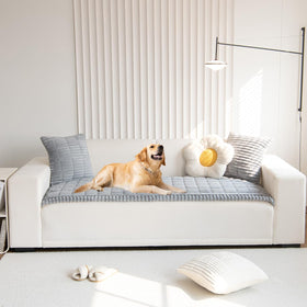 Gumfolk Pet Couch Cover durable polyester fabric resists scratches and wear.
