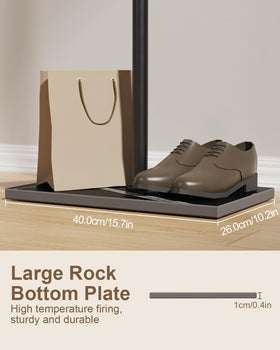 GUOHNHE open-storage design lets you see garments at a glance.