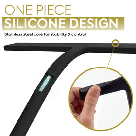 GÜTEWERK multi-surface squeegee: ideal for glass doors, tiles, mirrors, and windows.