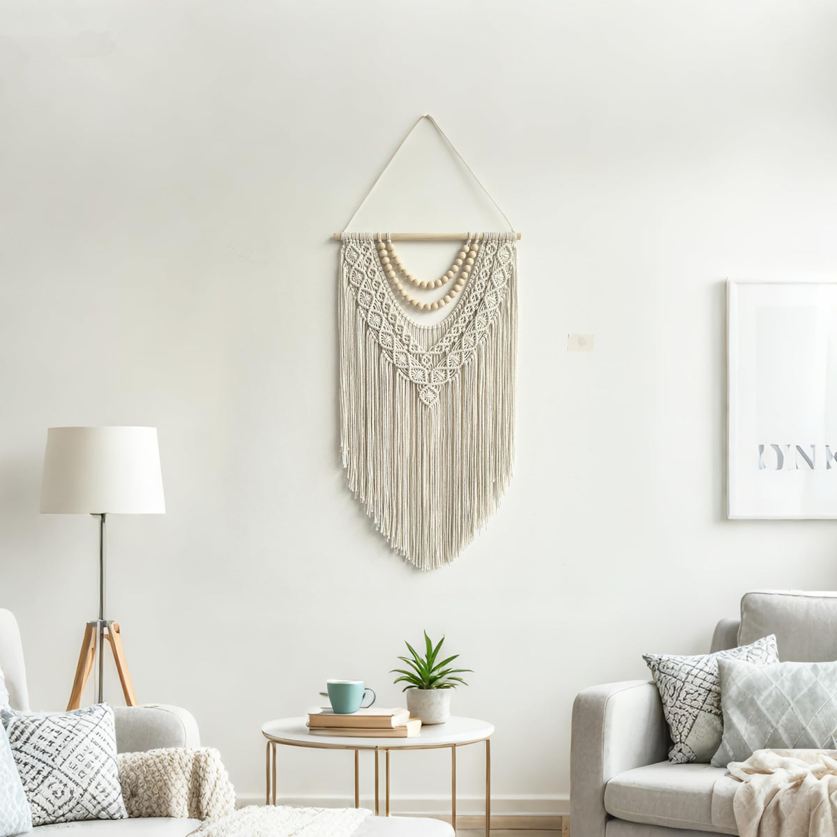 Guzhiou macrame wall hanging with wood dowel is easy to display