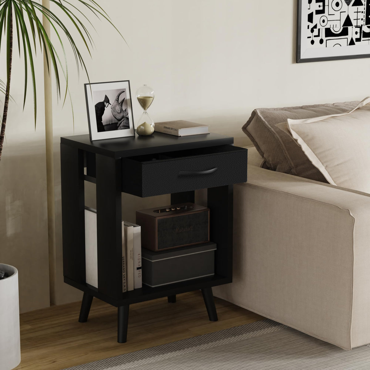 GYIIYUO bedroom scene with black nightstands beside the bed.