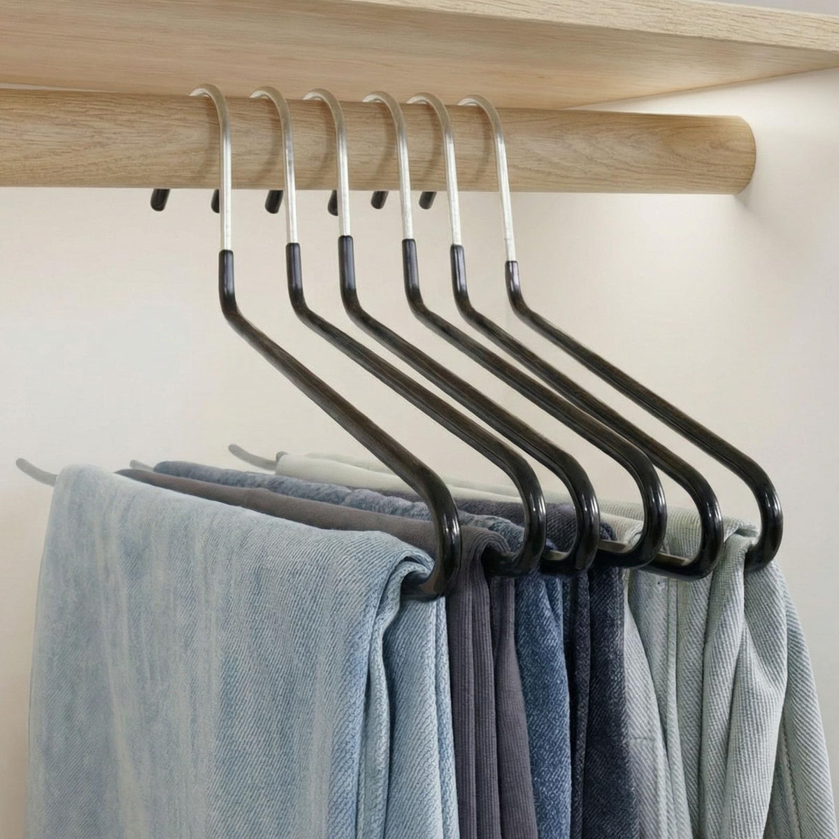 Ideal for creating a tidy wardrobe with multiple hangers