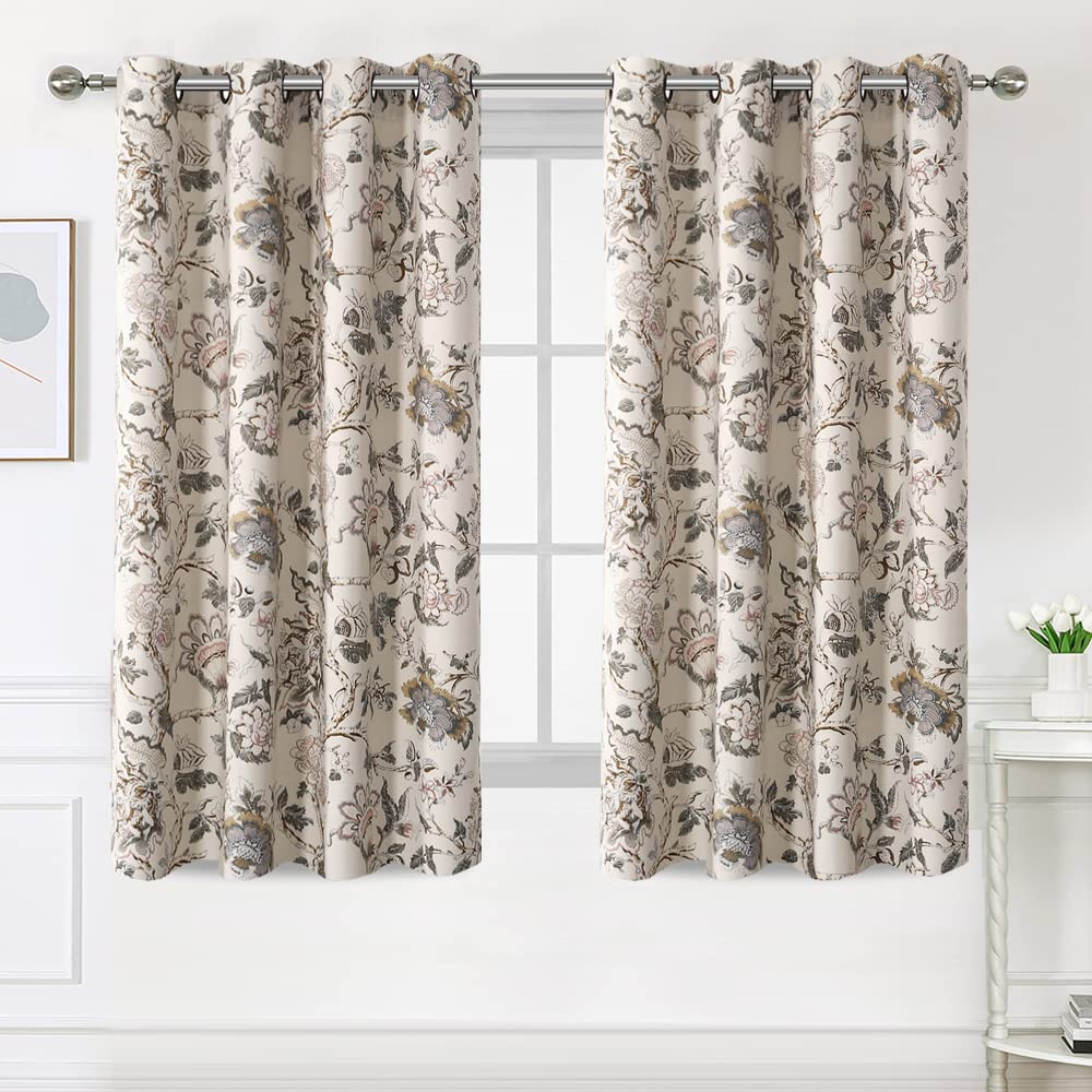 H.VERSAILTEX closeup of antique grommets for easy, durable hanging