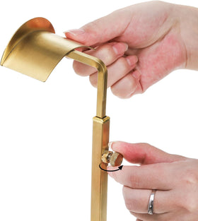 Hacaroa adjustable-height stand adapts to different bag sizes for versatile display.