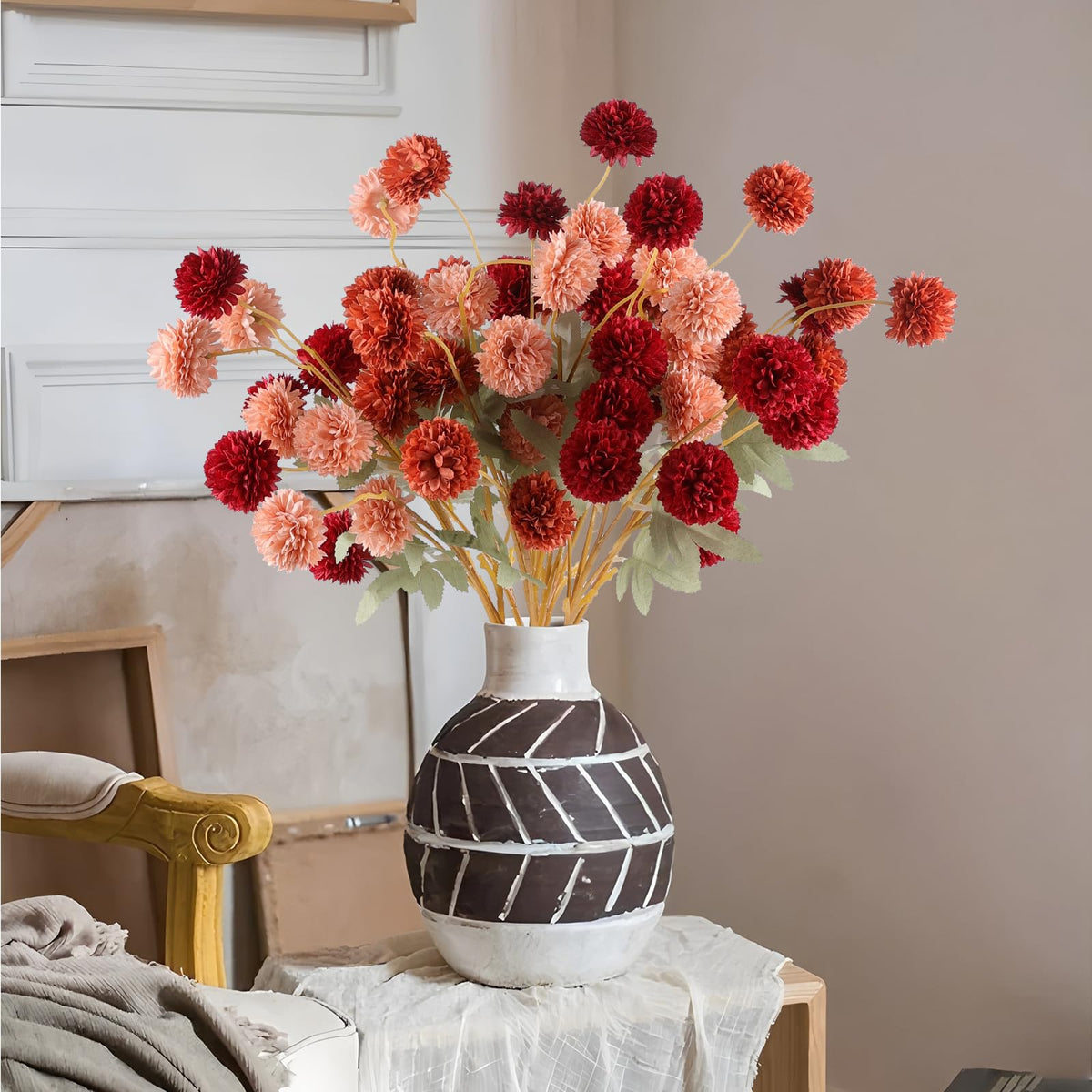 Hananona faux florals suit weddings and events with elegant flair.