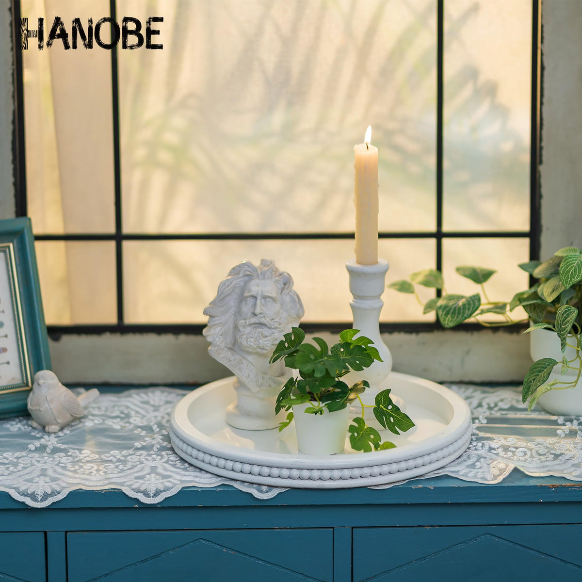 Hanobe kitchen counter tray organizes small items neatly.