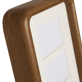 Hans gift-ready collage frame ships well for thoughtful present.