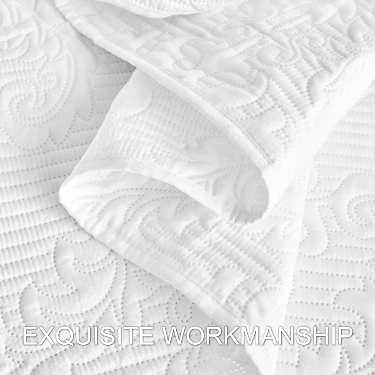 Hansleep all-season design close-up suggests layering with blankets for warmth.
