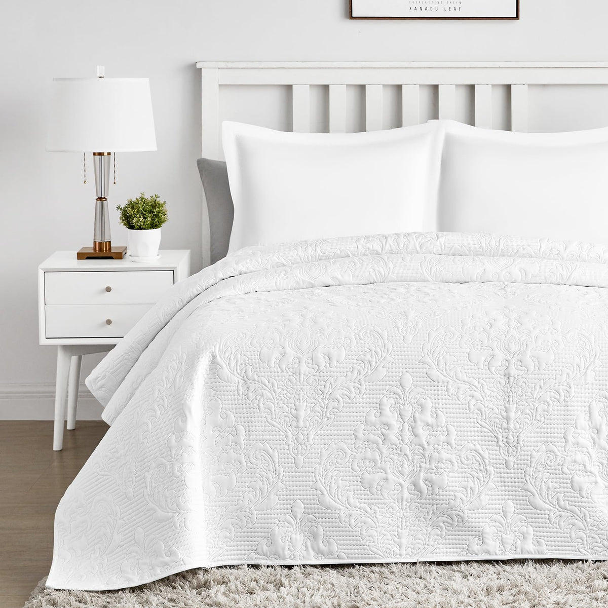 Hansleep damask pattern close-up highlights elegant texture