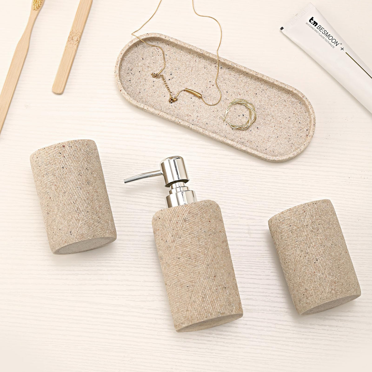 Haocoott packaging image suggests a ready-to-gift presentation.