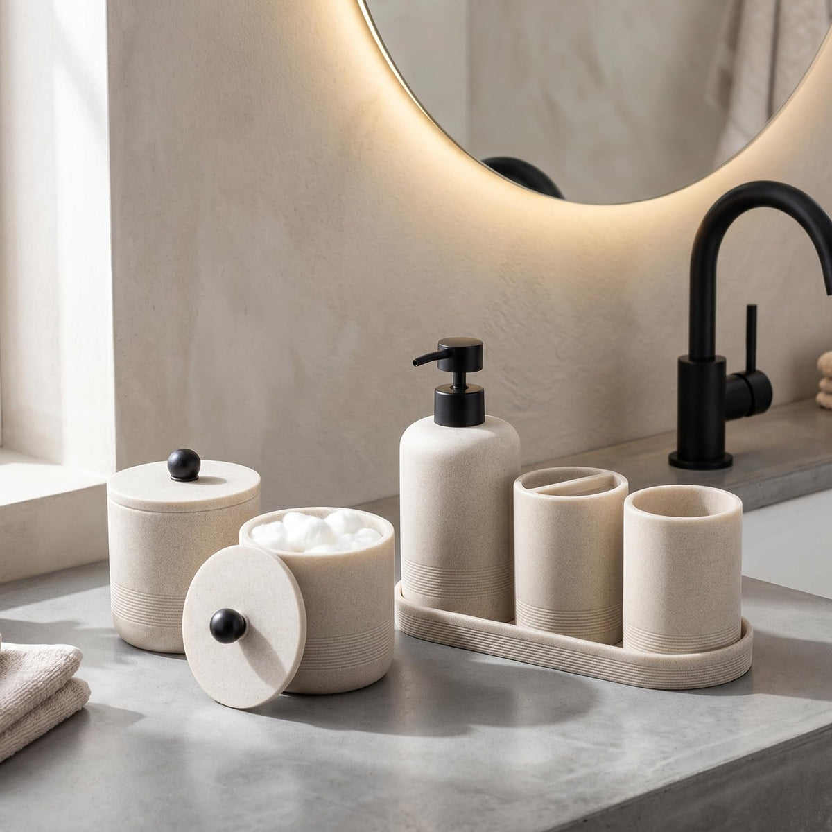 Haocoott toothbrush holder keeps brushes upright and easy to grab