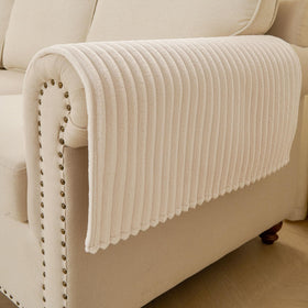 HAOMAIJIA faux fur pet couch cover adding soft comfort to living room.