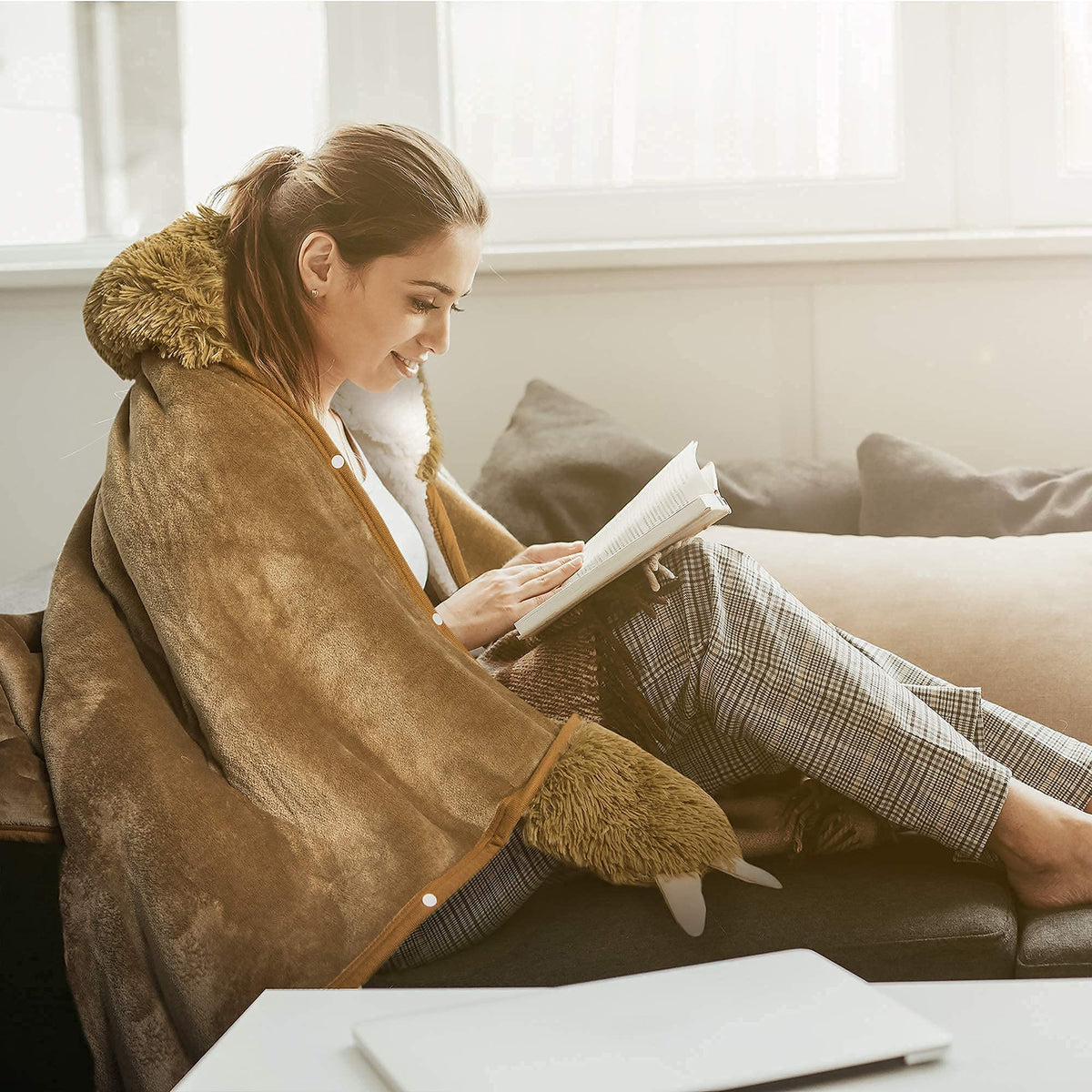 Happy Fuel Sloth hooded blanket close-up, plush sherpa texture for cozy warmth