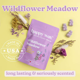Happy Wax Fresh Spring Day long-lasting fragrance fills rooms for hours.