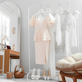 HARDW versatile hangers suitable for pants, shirts, scarves, and more