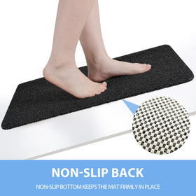 Hargiis fast-drying bathtub mat with drain holes for quick water flow.