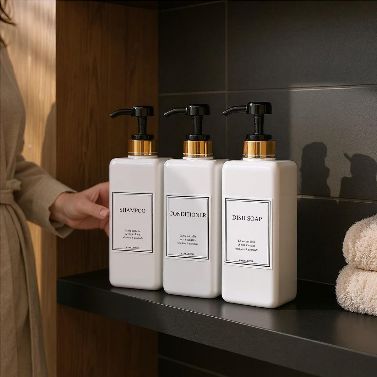 HARRA HOME pump mechanism showing smooth dispensing action for liquids.