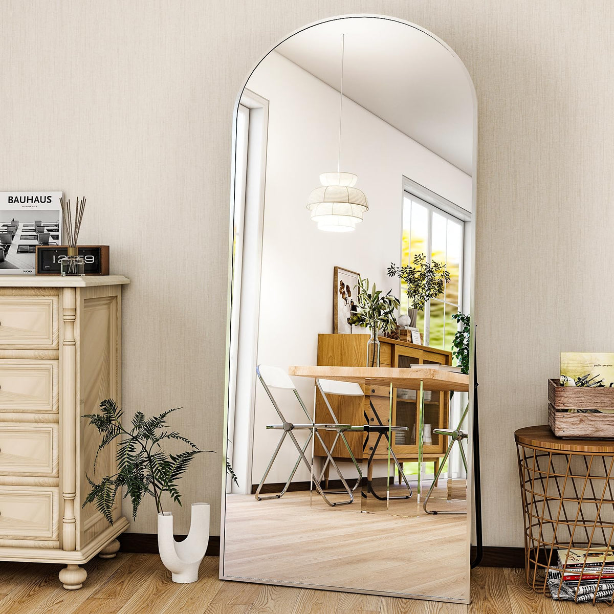 HARRITPURE arched-top frame in silver adds contemporary style