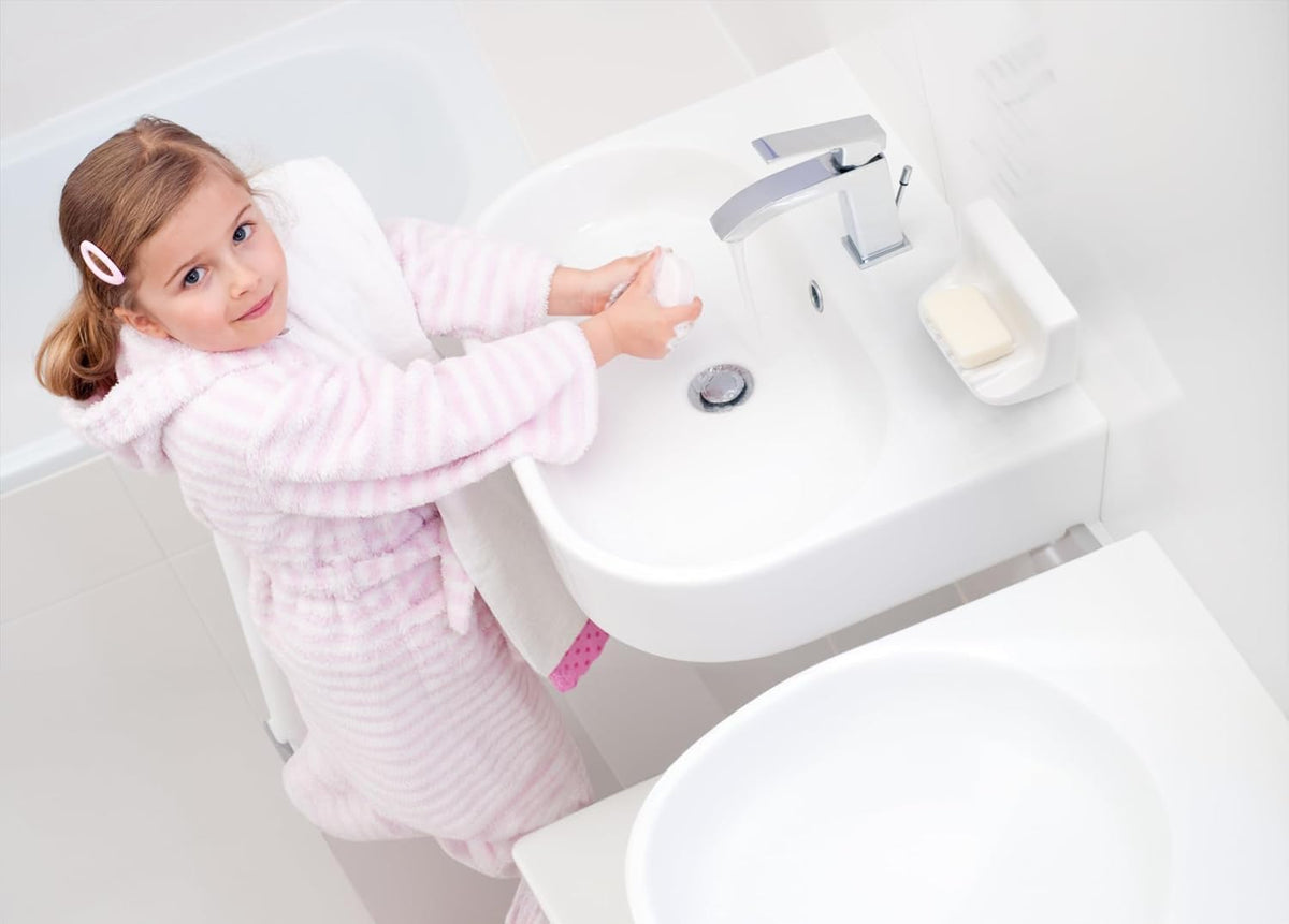 Hazzga retro white ceramic soap dish enhances bathroom decor with timeless style.