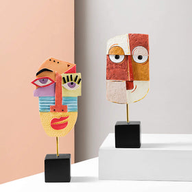 HCCMLOVE Wink sculpture casts dramatic shadows for ambient lighting effects.
