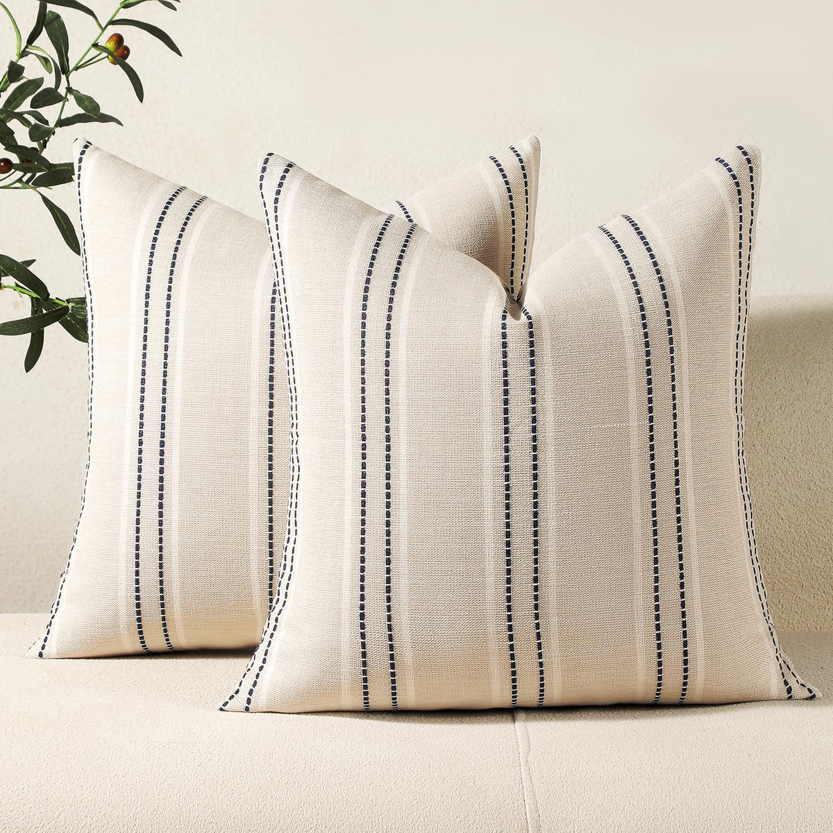 Hckot navy blue pillow cover with striped linen texture, ideal for sofas and chairs.