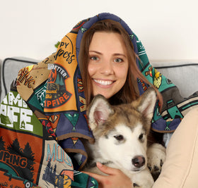 Hcoviv bonfire-design blanket captures wilderness vibes while providing light warmth.