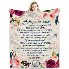 Hcoviv gift-mother-in-law-blanket-on-sofa: cozy warmth for relaxing evenings.