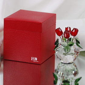 H&D HYALINE & DORA durable crystal keepsake for anniversaries.