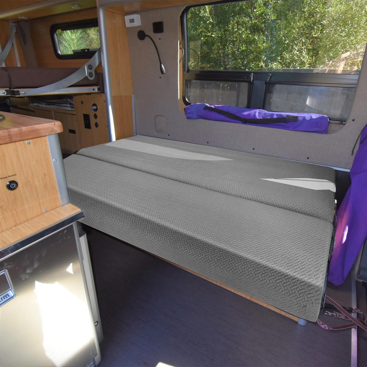 Heicofer durable stretch fabric hugs cushions while resisting daily wear.