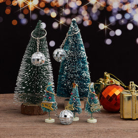 Henoyso retro disco ball keychain evokes 70s-90s style for gifts.