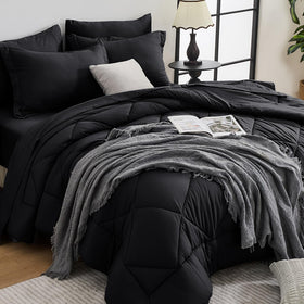 HEVUMYI Black Queen Comforter: ultra-soft microfiber for year-round comfort.