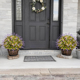 HIFORESTAR flexible stems and branches allow easy shaping for a natural look.