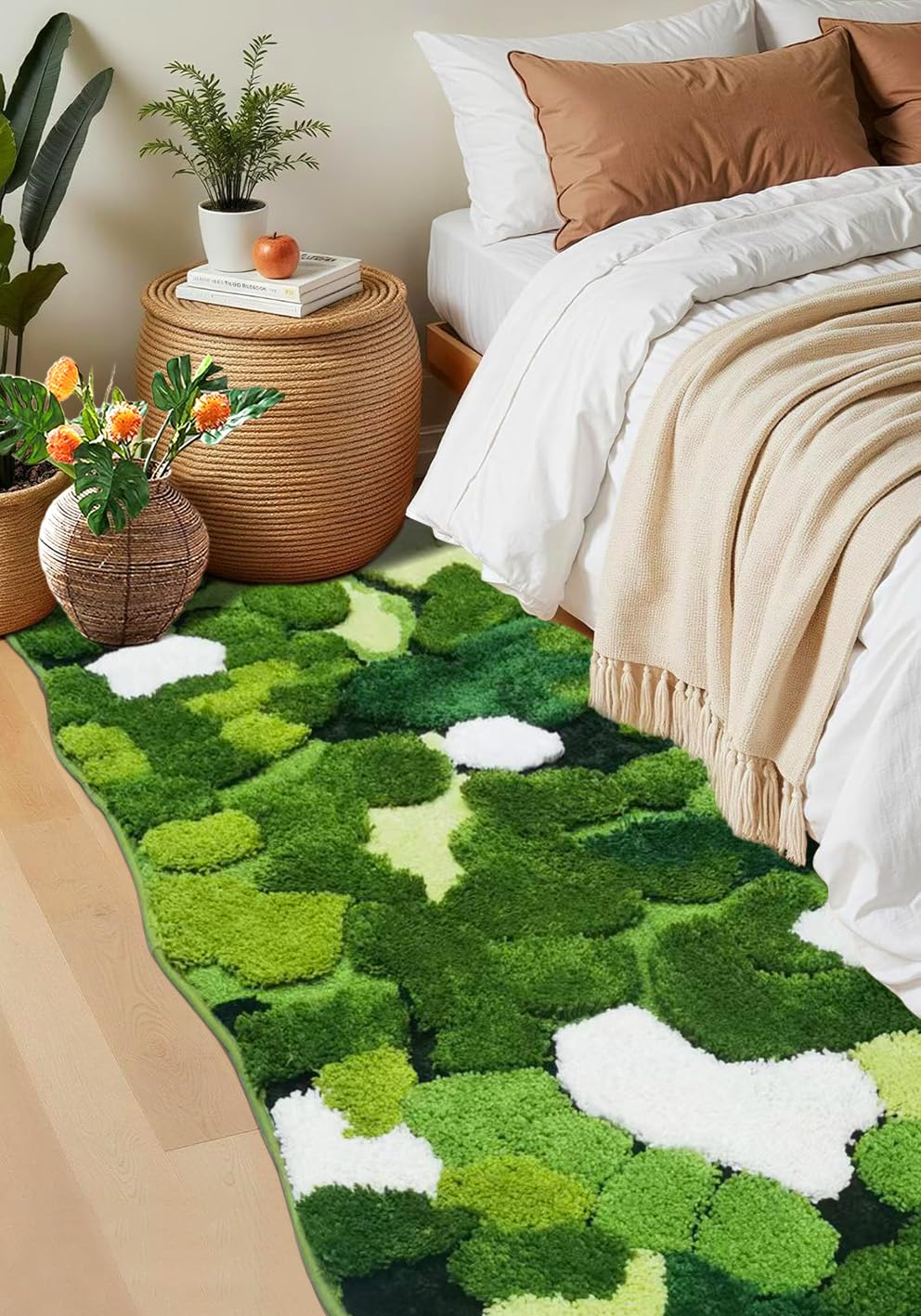 Hifuwan non-slip backing helps keep the rug stable on slick floors.