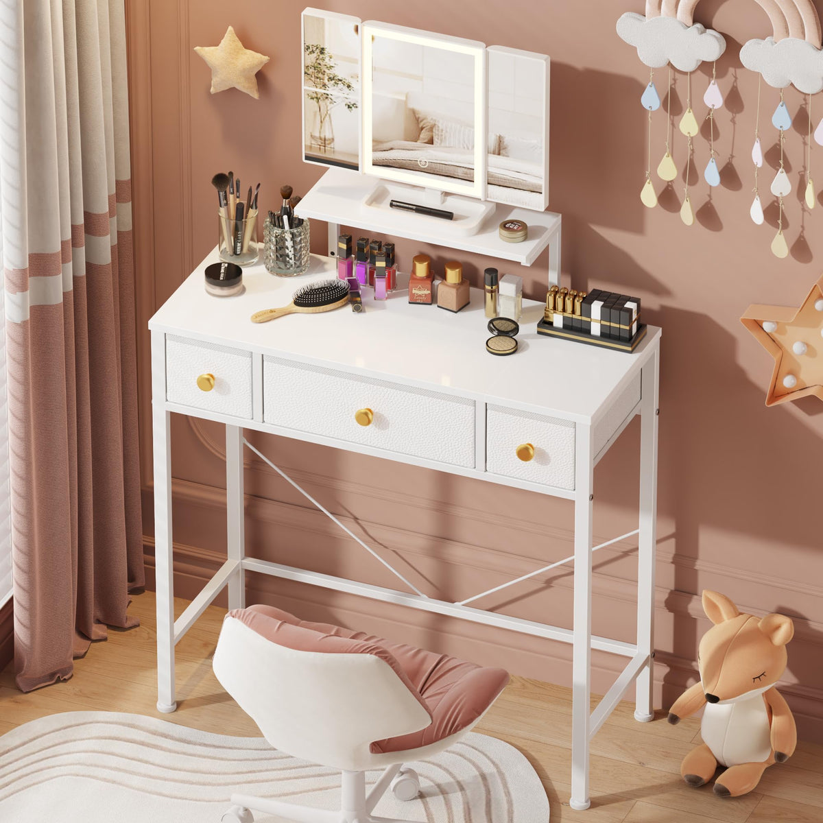 HIGDBFE vanity desk front view in white, compact footprint ideal for small spaces
